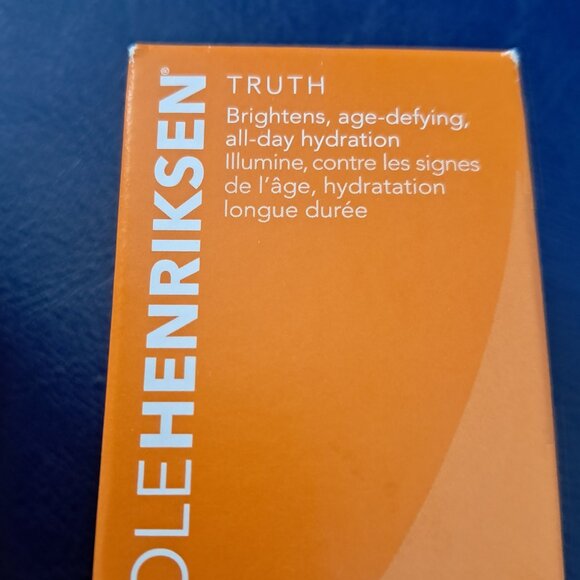 OLEHENRIKSEN Truth Serum Vitamin C 1 Oz - No Box - Picture 10 of 13